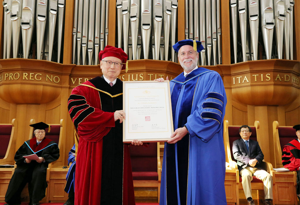 President Barnes receiving an honorary doctorate from Keimyung University