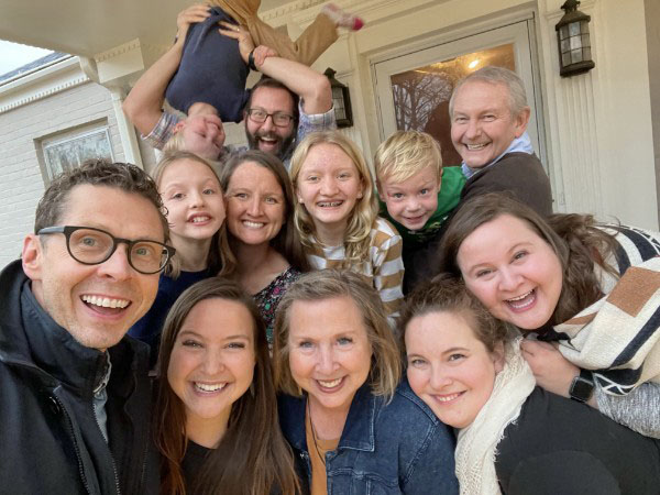 Rev. Mark DeVries and family